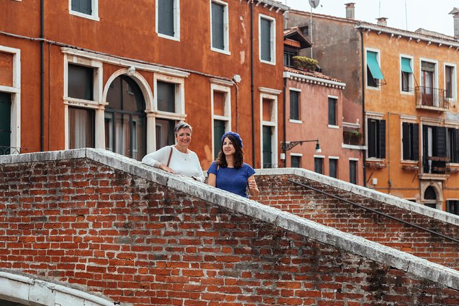 Off the Beaten Track in Venice: Private City Tour - Timing, crowds, and the comfort factor in a 2.5-hour plan