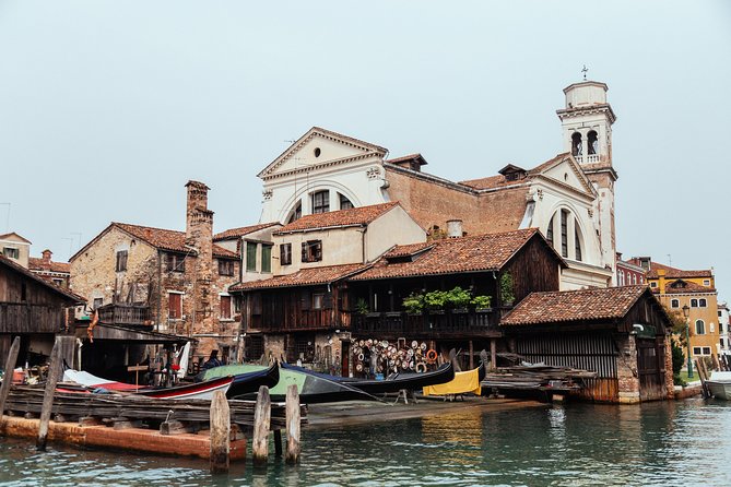 Off the Beaten Track in Venice: Private City Tour - Campo Santa Margherita in Dorsoduro: Venice that doesn’t rush you