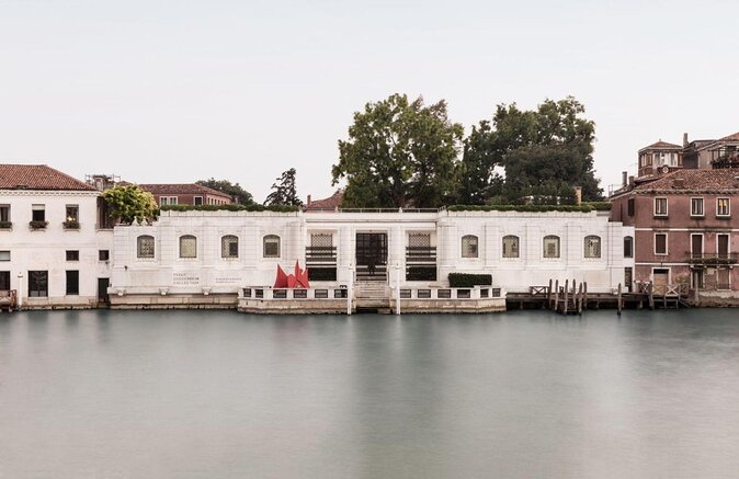 Peggy Guggenheim collection Venice private tour - Where you meet and what to expect at 3:00 pm