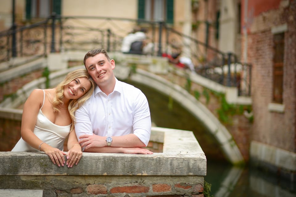 Photoshoot in Venice: Your Story, Our Lens - Book Now! - Rialto Bridge: how you get iconic shots without spending your whole trip there