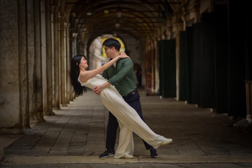 Photoshoot in Venice: Your Story, Our Lens - Book Now! - Free prints guidance: how you turn the shoot into lasting keepsakes