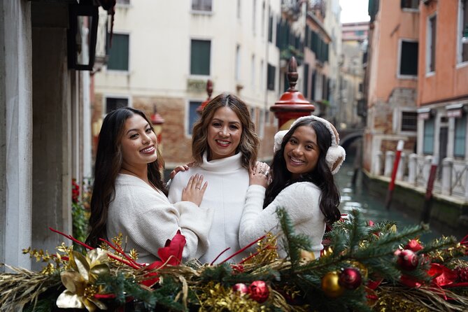 Premium Photoshoots in Venice - What you get: Sony 7 iv gear and your photo deliverables