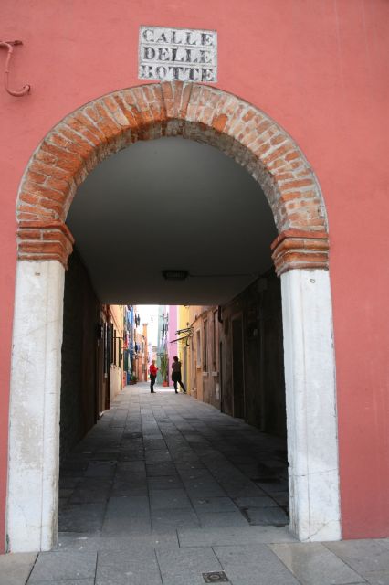 Private 4 hours North Lagoon: Traditional Venetian Boat Tour - A North Lagoon cruise that feels like Venice’s real front yard