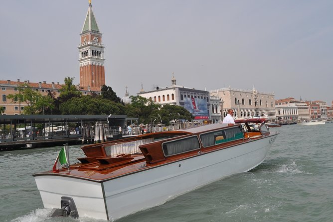 Private Arrival Transfer: Treviso Airport to Venice Hotels - Meet and Greet vs Full Service: what changes at Piazzale Roma