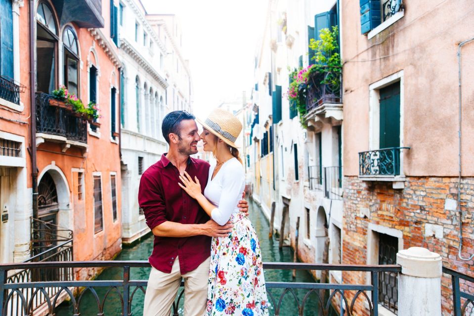 Private Family Tour of Venice with Fun Activities for Kids - Price and logistics: where the money goes, and how to choose the right option