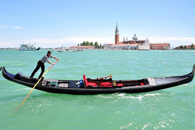 Private Gondola Tour - Weather, the €5 access fee, and timing you should plan for