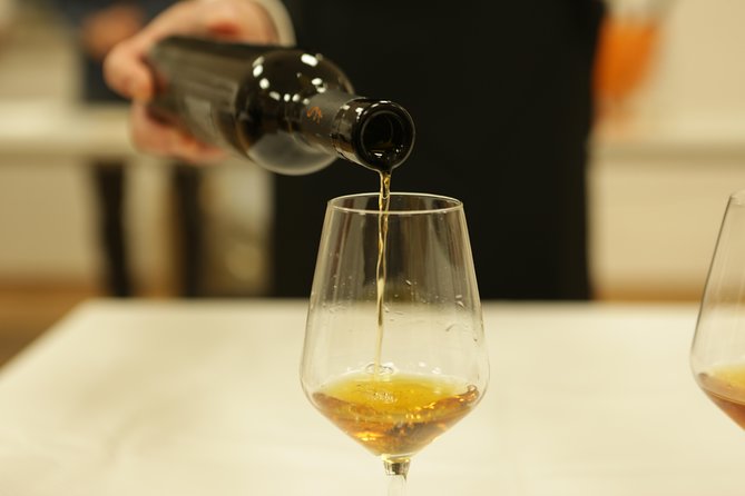 Private Half Day Wine Tasting tour: Road Of The Doges - The tasting table: wines plus snacks that match the pace
