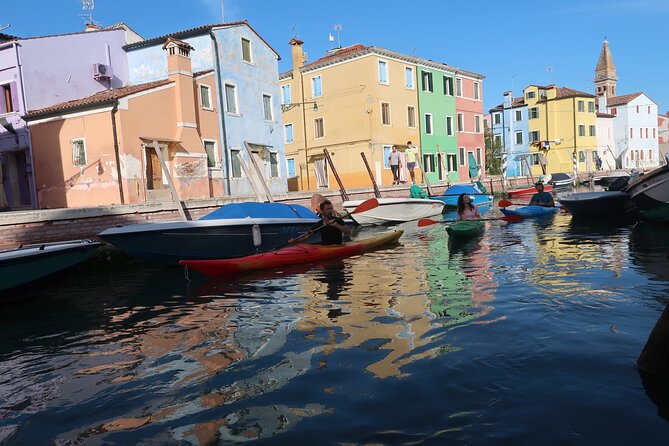 Private Kayak Tour in the Venetian Lagoon - Burano and Mazzorbo: the colorful calm between the crowds