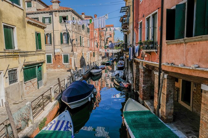 Private Mini Venice Photo Walk 2 Hours - Stop 1: San Polo—finding better angles in the alleys