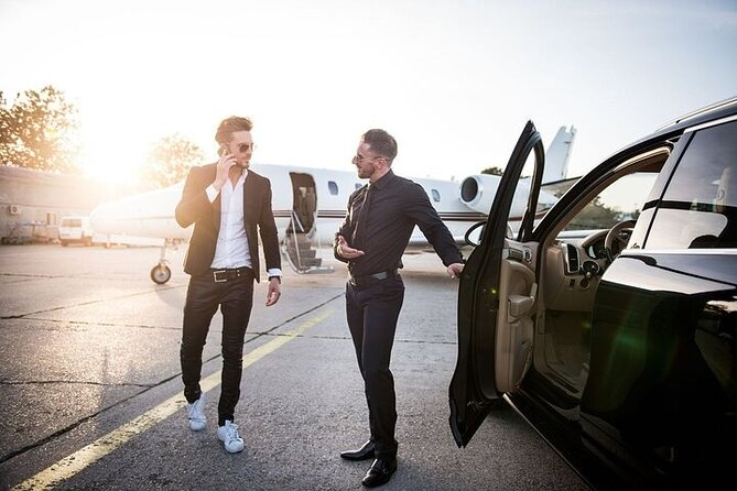 Private One-way Airport Transfer Venice Airport to Venice - Car-to-Water-Taxi Connection: How Venice Gets You Close to Your Hotel