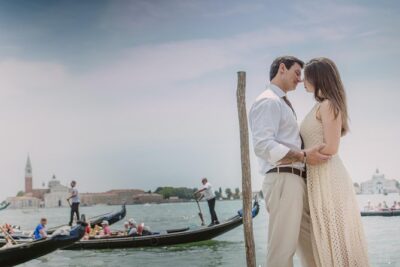 Private Photo Shoot in Venice with Gondola Ride - The Photo Walk: How You’ll Get Real Poses (Without Acting)