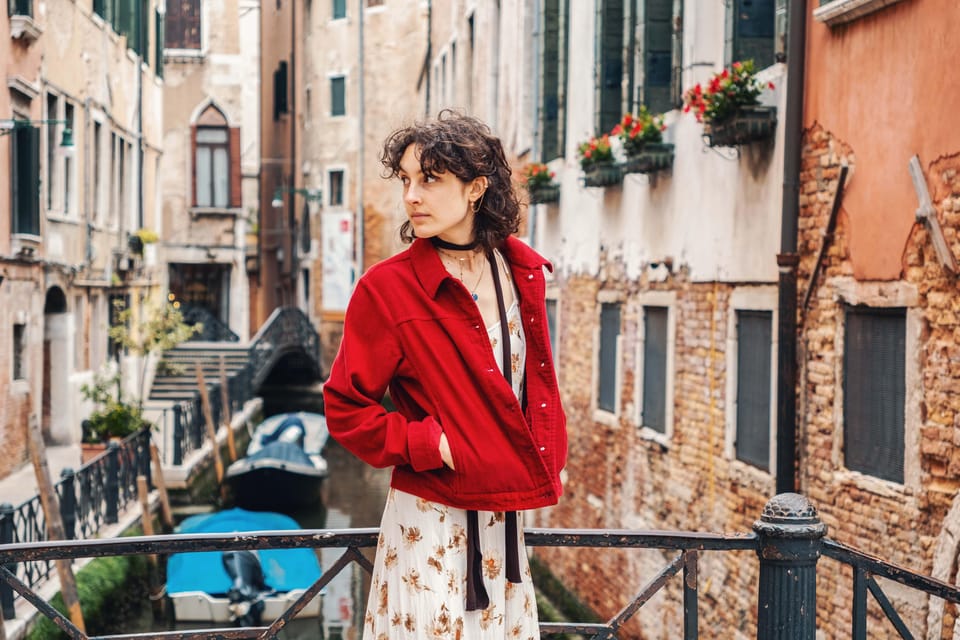 Private Photoshoot of Your Gondola Ride in Venice - Santa Maria Formosa gondola ride: 30 minutes that matter