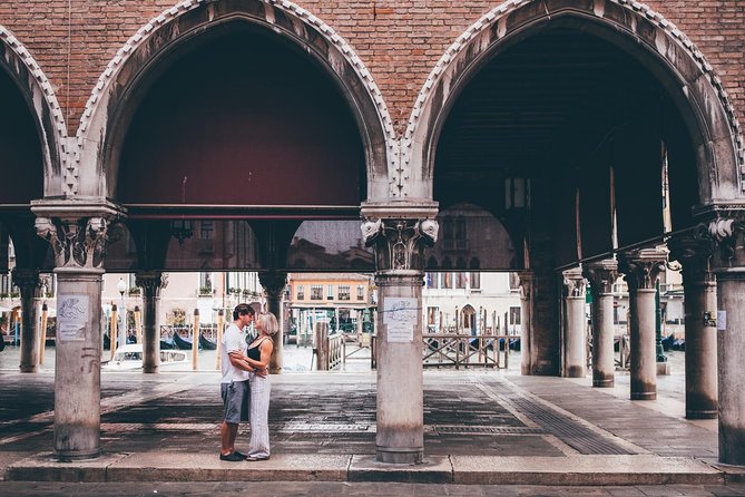 Private Tour: Personal Travel Photographer Tour in Venice - Rialto Bridge: 30 minutes for iconic structure