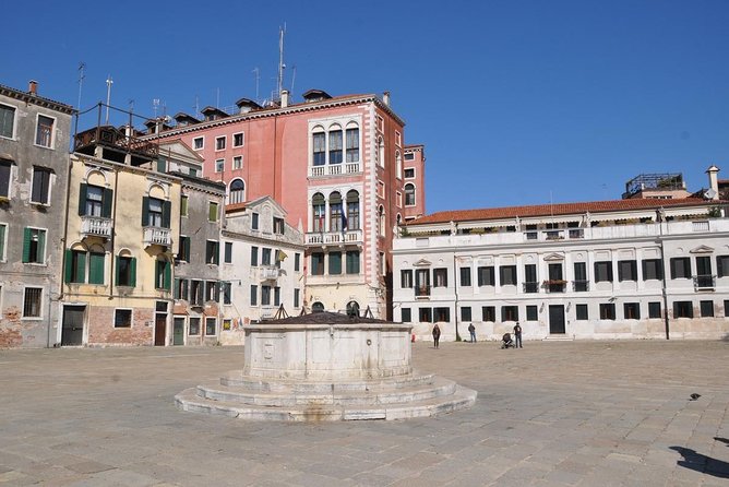 Private Tour: Venice Rialto Market, San Polo and Frari Church Walking Tour - Finishing near Campo San Luca: what you can do after the tour ends