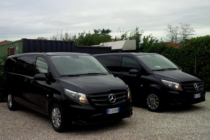 Private transfer from hotel in Venice To VCE airport - The Water Ride Views and the Piazzale Roma Handoff