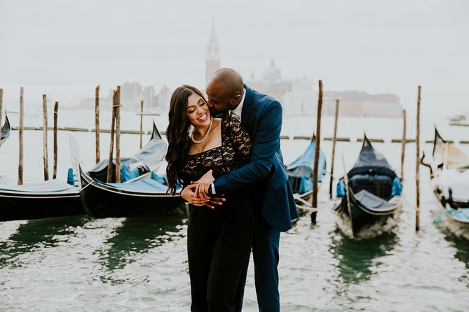 Private Vacation Photography Session with Local Photographer in Venice - Practical gotchas: entrance fees, transport, and the €5 access fee