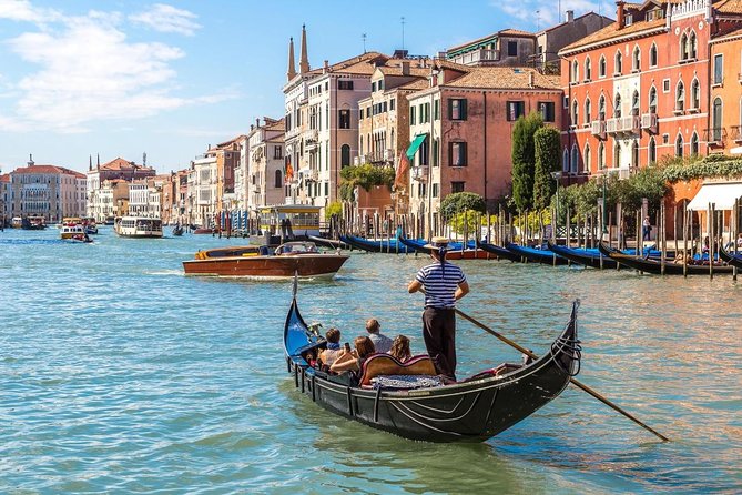 Private Venice Food Tour with Rialto Market Visit - SEPA and the Grand Canal Crossing: Ending With a Sit-Down Meal