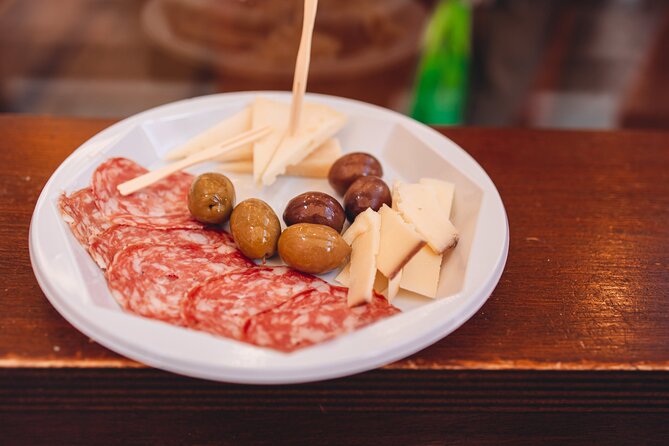 Private Venice Street Food Tour with a Sommelier - Walking the Grand Canal and learning Rialto bridge history
