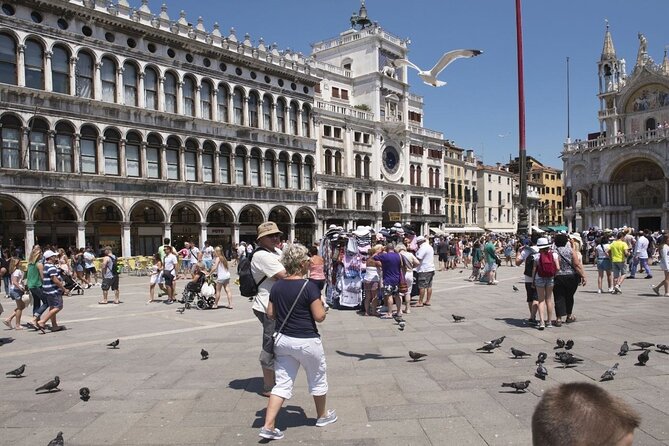 Private Venice Tour with a Local, Highlights & Hidden Gems, 100% Personalised - Key things you’ll notice on this tour