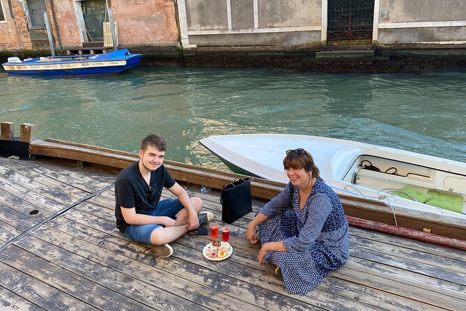 Private Venice Tour with a Local, Highlights & Hidden Gems, 100% Personalised - Moorish Merchants and Arabic Threads in a Quiet Square