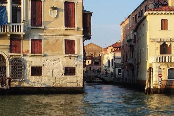 Private Venice walking tour plus Murano island lunch and glass factory visit - Key things to know before you go