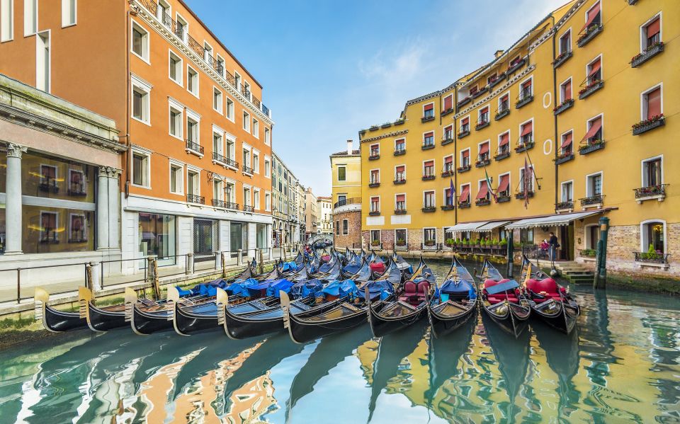 Ravenna Port to Venice with Deluxe Tour by Boat and Gondola - Rialto Market and Rialto Bridge: Where the Day Gets More Local