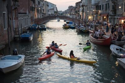 Real Venetian Kayak - Tour of Venice Canals with a Local Guide - Safety briefing that actually helps (and why it feels beginner-friendly)