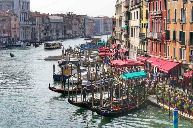 Rialto Market Food Tour: Wine Tasting & Sightseeing in Venice - Why the Rialto Market walk feels like the real Venice
