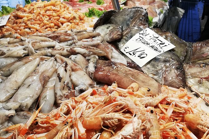 Rialto Market & Seafood Cooking Class in Murano - Your 3-course seafood lunch: busara pasta, seabass, and the moka finish