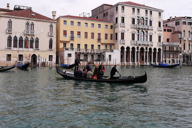 Rialto Market & Seafood Cooking Class in Murano - Who should book this Murano seafood cooking class?