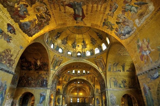 Saint Mark's VIP Night Tour: Exclusive Access Small Group Tour - Inside St. Mark’s Basilica: the golden mosaics light show