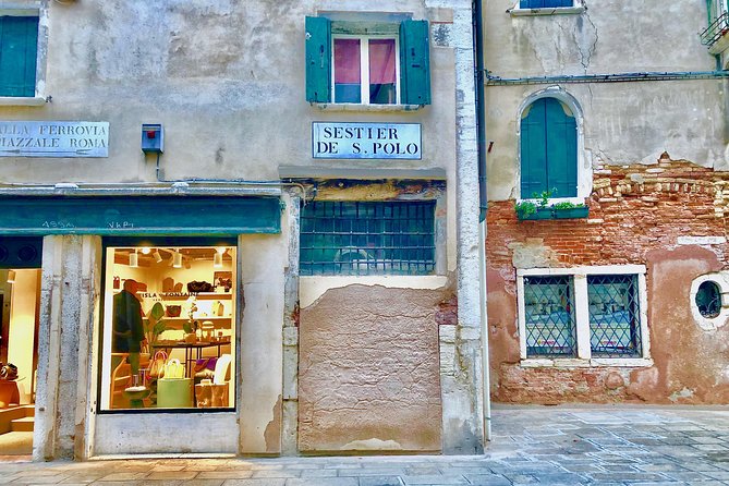 San Polo, Rialto & Frari: 2-Hour Private Walking Tour in Venice - San Polo streets and Campo San Polo: where the neighborhood breathes