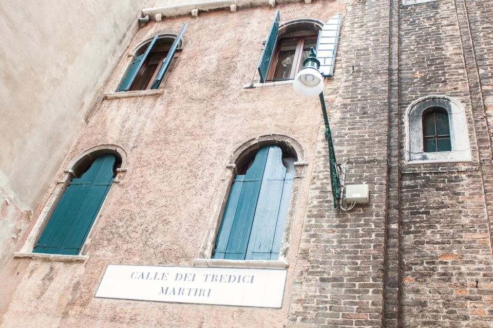 Secret Venice & Gondola Tour - Palazzo Contarini del Bovolo: The Spiral Staircase That People Stop For