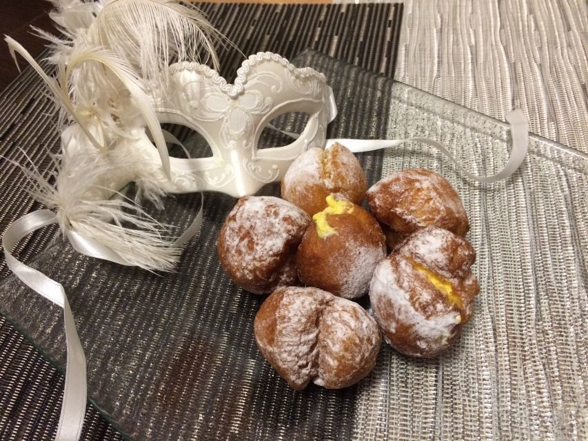 Secrets of Venice Carnival and Life of Casanova Tour - 17th-century costumes and the Grand Ball world