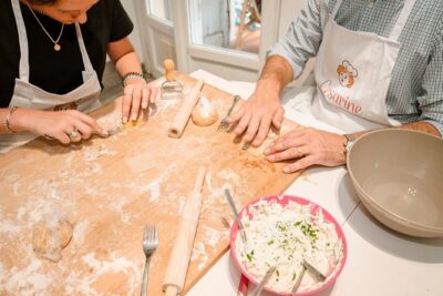 Small Group Pasta and Tiramisu Class at Local's Home in Venice - Where you meet: San Giacomo di Rialto and Venice’s “find the door” challenge