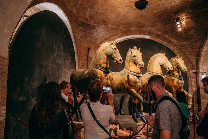Small-group Saint Mark’s Basilica Priority Access - Dress code and what you can bring: avoid last-minute stress
