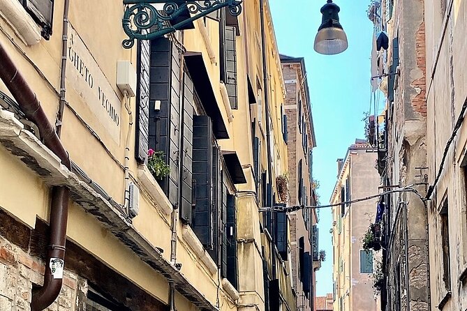 Small Group Tour Historical and Charming Venice Jewish Ghetto - Ghetto Ebraico Walk: Hidden Synagogues, Nazi Deportation Memory