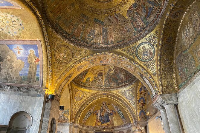 St. Mark's Cathedral Priority Guided Tour & History Gallery - Price Value: What Your $33.72 Actually Covers
