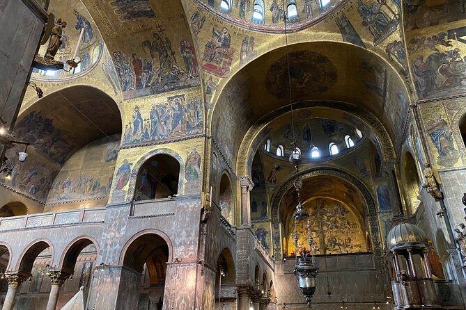 St. Mark's Cathedral Priority Guided Tour & History Gallery - Basilica di San Marco: Byzantine Masterpieces With Built-In Explanations