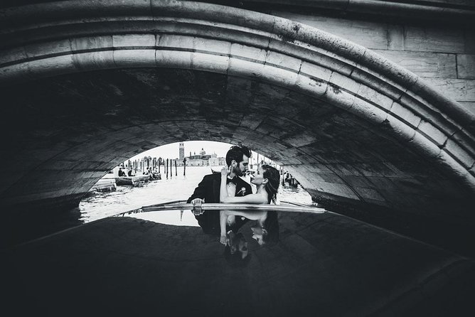 Sunrise Couple Photoshoot Tour - The 70 edited HD photos: what you should expect