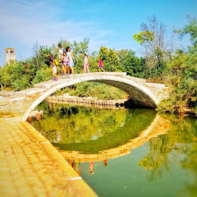The gems of the lagoon. Torcello Burano Murano - Getting to the lagoon: meeting at Fondamente Nuove and using the Vaporetto
