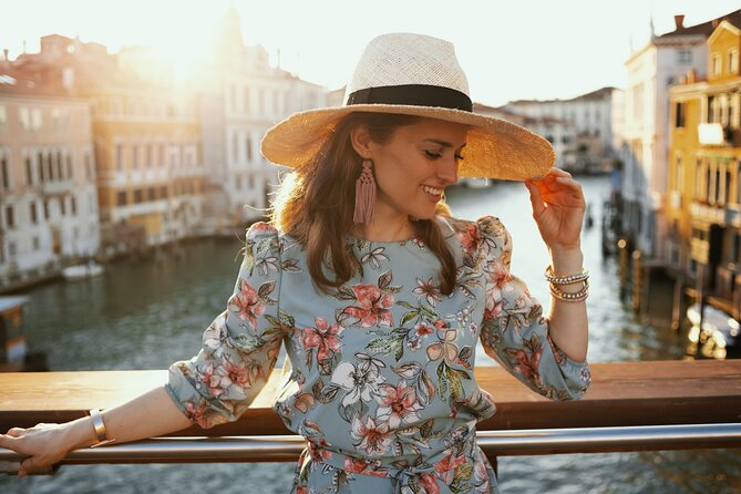 The Grand Canal & Rialto Bridge Private Photo Shoot - Meeting Point: Where the Shoot Starts (and Why It’s Smart)
