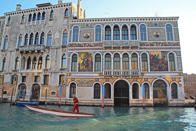 The Secrets of the Grand Canal - Special Private Boat Tour - Rialto from the water: bridge views plus the stories behind it