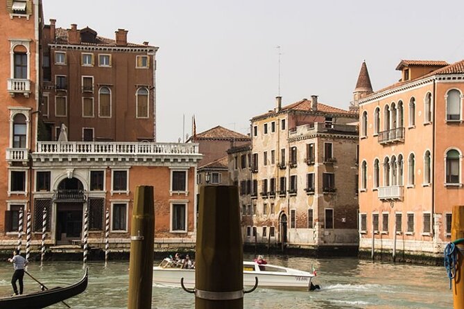 Tour on the Trails of Commissario Brunetti in Venice - Key things you’ll notice on this Brunetti walking tour