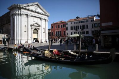 Tour on the Trails of Commissario Brunetti in Venice - 5 hours through Venice districts: what you can expect from the route
