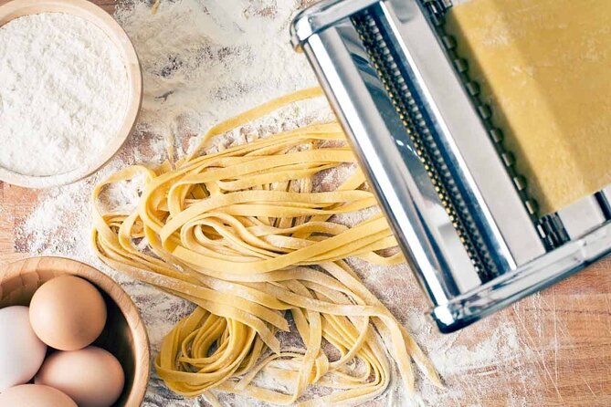 Traditional Home Cooking Experience in Venice - Venice kitchen energy: why a home-style class works so well