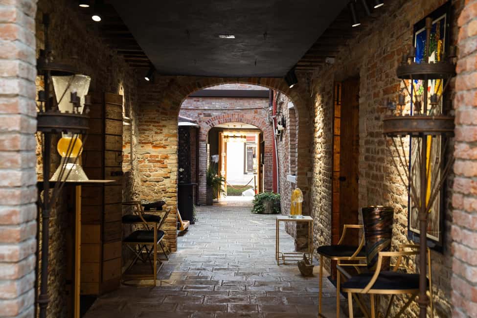travel through time in Murano with a historic Venetian boat - Price and value: what $106 buys you