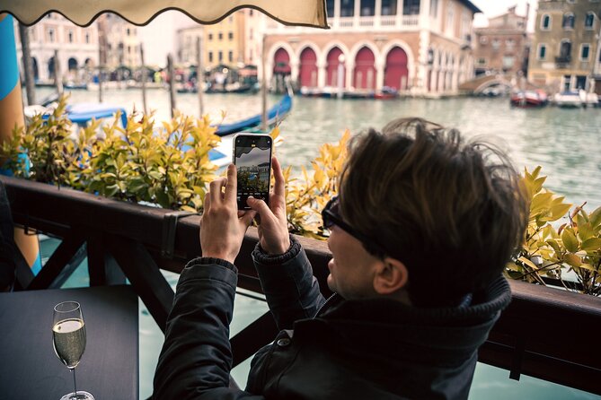 Unseen Venice: Hidden Paths and Rooftop Views - Coffee Break and the Aperitivo with Prosecco