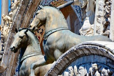 Unusual Perspectives of St Mark's Basilica & optional Pala d'Oro - Meeting under the Clock Tower and getting into the basilica efficiently