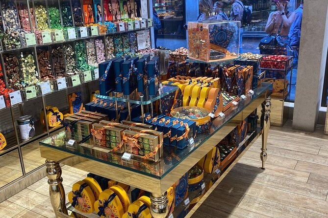 Venchi Rialto: Chocolate Tasting Experience in Venice - The 10% Discount and Take-Home Gift: Where the Value Shows
